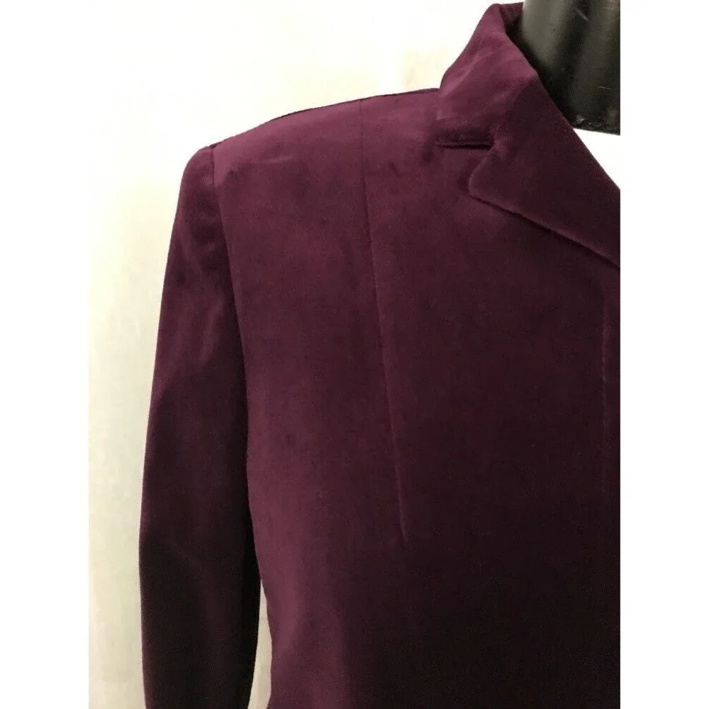 Calvin Klein Women's Cropped Blazer Plum 3 Hidden Button Lined Velour Size 2 - Picture 3 of 12
